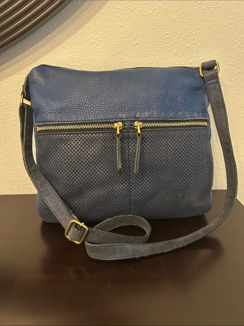 Fossil Erin Blue Pebbled Cowhide Leather Crossbody Bag